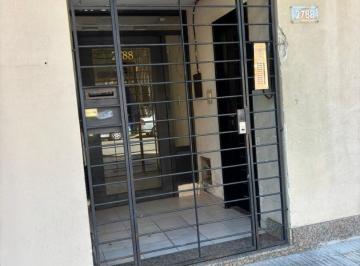 Departamento · 1m² · 3 Ambientes · Departamento Al Frente en Alquiler