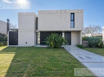Casa · 202m² · 4 Ambientes · 2 Cocheras · Espectacular Casa de Diseño en Venta y Alquiler con Opción a Compra - Greenville Polo