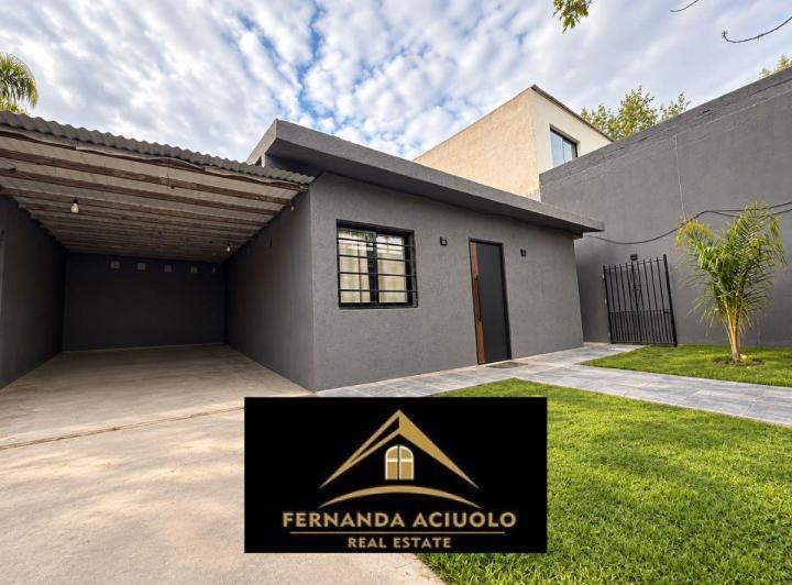 Casa · 300m² · 4 Ambientes · 1 Cochera
