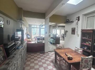 PH de 3 ambientes, Liniers · PH Villa Lñuro con Cochera y Fondo Libre