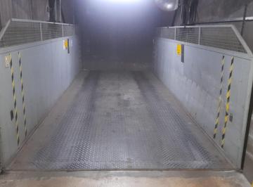 Garage · 11m² · 1 Cochera · Cochera Fija y Cubierta en 1er Sub por Montacargas