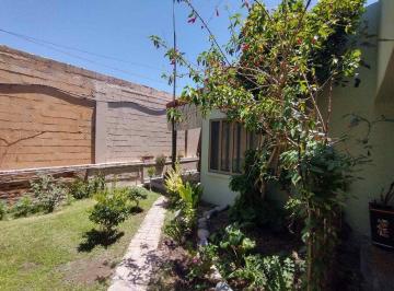 Casa · 121m² · 6 Ambientes · 1 Cochera · Venta Casa de 3 Dorm.. Capital. Apta Credito