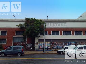 Bodega-Galpón · 7000m² · Depósito con Oficinas con Frente a La Av Gral. Paz.