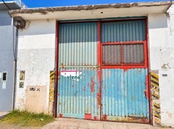 Bodega-Galpón · 174m² · Venta Galpon con Renta