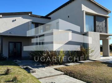 Casa de 6 ambientes, Ezeiza · Alquiler - Casa Amueblada en Terralagos, Canning