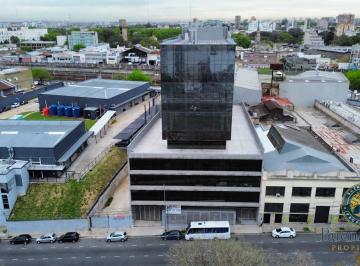 Edificio · 7000m² · 1 Ambiente · Edificio Corporativo a Estrenar en Barracas · 8.600 m²