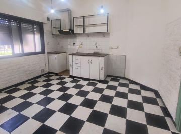 PH · 32m² · 2 Ambientes · Venta PH 2 Ambientes con Patio Avellaneda