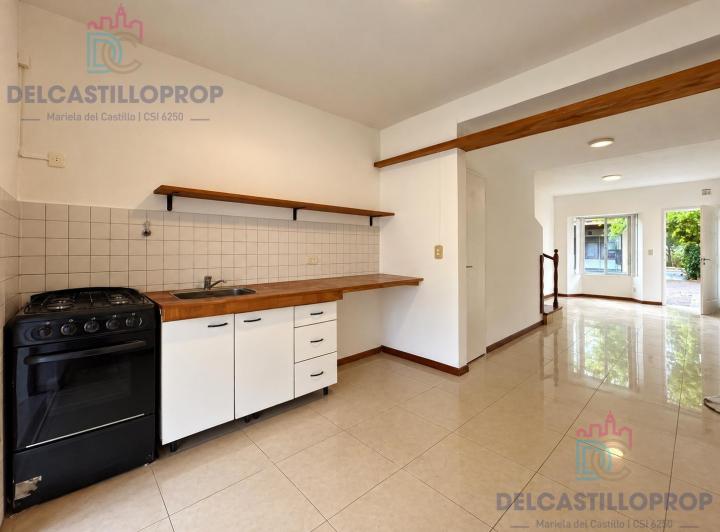 Casa · 80m² · 4 Ambientes · 1 Cochera