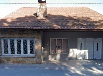 Casa de 3 ambientes, Morón · Haedo Norte Entre Gaona y Au Chalet a Refaccionar