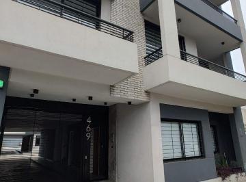 Departamento · 50m² · 2 Ambientes · Excelente Depto 2 Amb Nuevo C/dos Baños en Banfield!