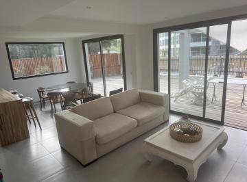 Casa · 75m² · 3 Ambientes · 1 Cochera · Casa de 2 Plantas en Complejo Privado "Ecos de La Barra"