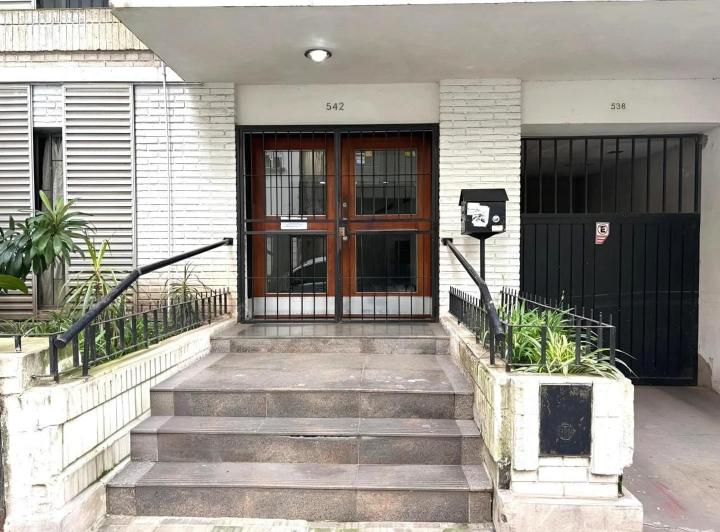 Departamento · 40m² · 2 Ambientes · 1 Cochera