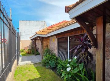 Casa de 5 ambientes, Almirante Brown · Alquiler - Chalet en Dos Plantas - Adrogue