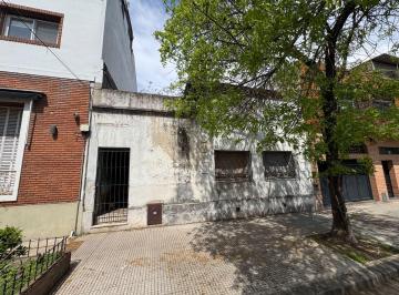 Casa · 82m² · 3 Ambientes · Venta Casa a Refaccionar Villa Gral Mitre