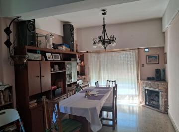 Casa de 4 ambientes, La Matanza · Casa con Galpón en Venta