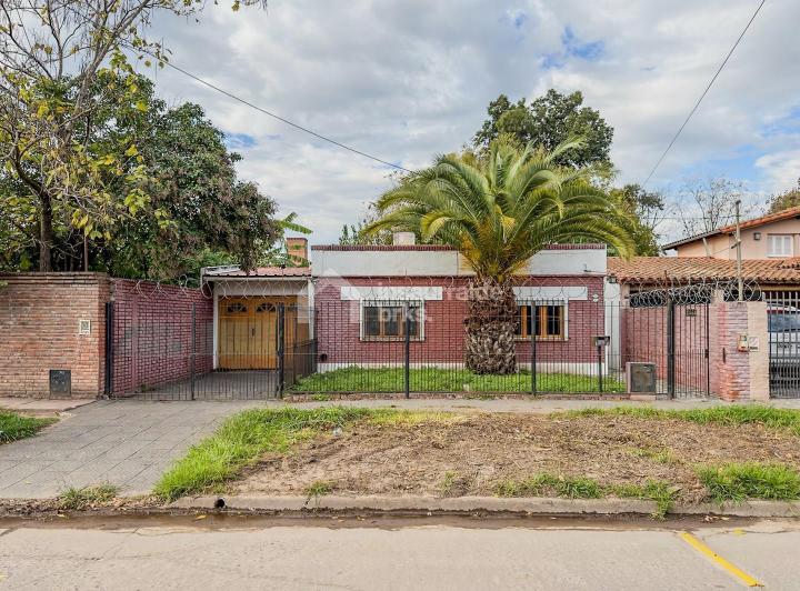 Casa · 95m² · 3 Ambientes · 2 Cocheras