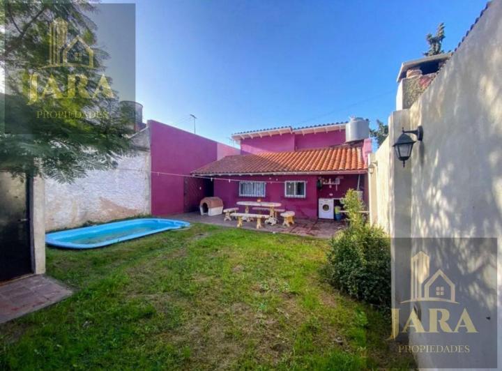 Casa · 225m² · 3 Ambientes · 1 Cochera