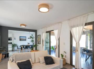 Casa · 240m² · 7 Ambientes · 4 Cocheras · Casa en Venta | 3 Hab y Pileta | La Morada, Villa Allende