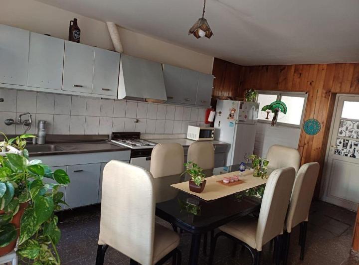 Casa · 262m² · 4 Ambientes · 1 Cochera