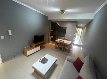 PH · 40m² · 2 Ambientes · 1 Cochera · PH 2amb Jardin Cochera - Versalles Alquilo