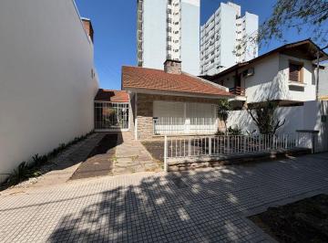 BAT-BAT-3999_2 · Casa 4 Ambientes. | Castelli Al 200