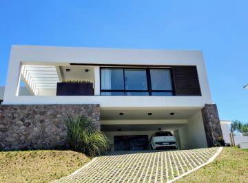 Casa de 3 ambientes, · Casa en Venta - Altos de Carlos Paz - Villa Carlos Paz