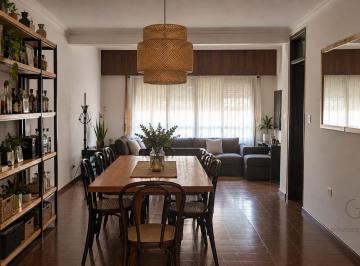Casa · 220m² · 5 Ambientes · 2 Cocheras · Casa - Bosque Alegre