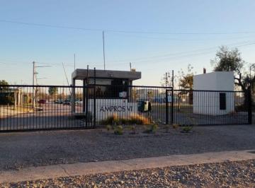 Terreno , Cruz de Piedra · Lote en Venta en Barrio Ampros VI Maipu
