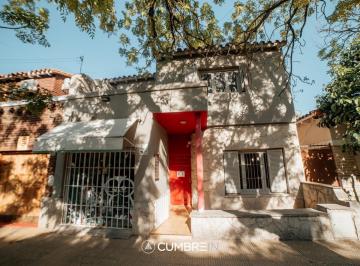 Casa · 207m² · 8 Ambientes · 1 Cochera · Casa en Calle Avellaneda 318 - San Rafael - Mendoza