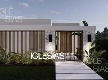 Casa · 220m² · 4 Ambientes · Casa en Venta en San Rafael, Villanueva