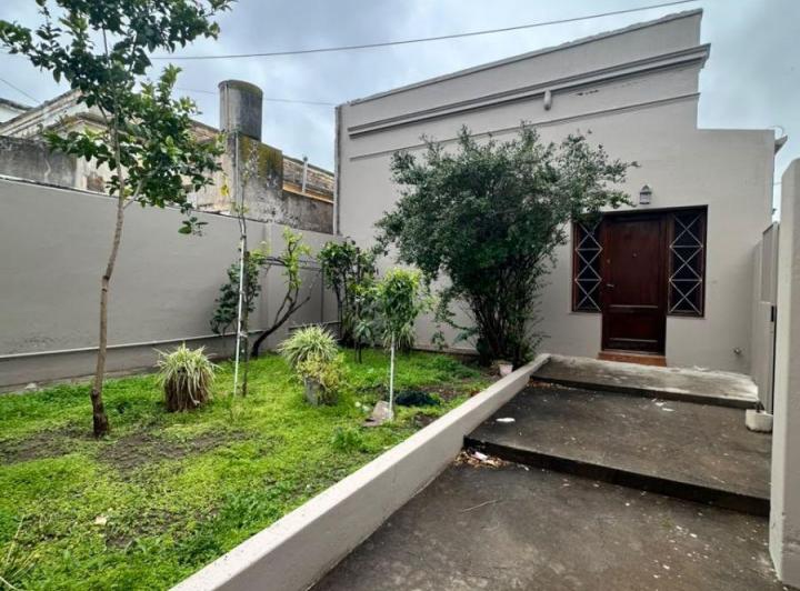Casa · 110m² · 5 Ambientes · 1 Cochera