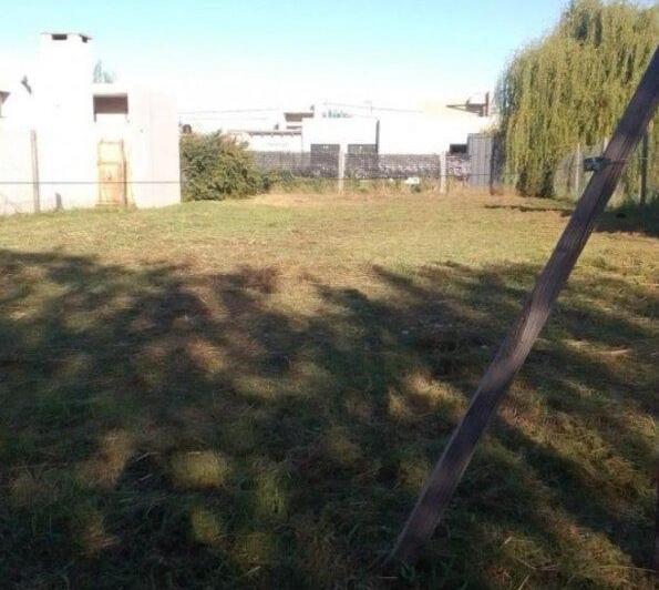Terreno · 420m² · 2 Cocheras