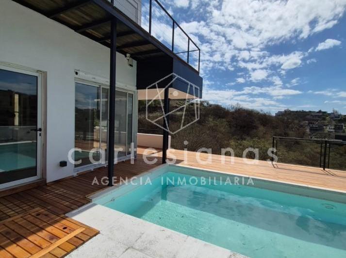 Casa · 150m² · 5 Ambientes · 2 Cocheras
