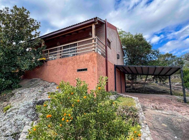 Casa · 105m² · 3 Ambientes · 2 Cocheras