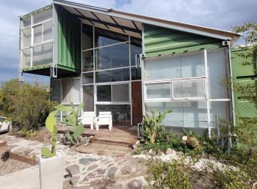 Casa de 8 ambientes, El Challao · Casa en Alquiler en Alto Challao — 4 Dorm. + Estudio, Vista Cerro Arco