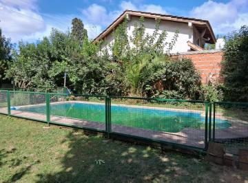 Quinta vacacional · 69m² · 2 Ambientes · 1 Cochera · Venta Casa Quinta 2 Ambientes con Cochera, Quincho, Pileta Apto Credito en El Pato