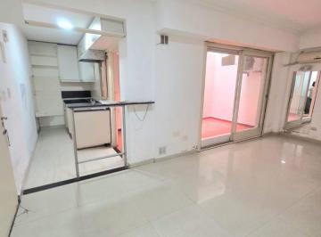 Departamento de 1 ambiente, Vicente López · Monoambiente Hermoso Patio en Olivos