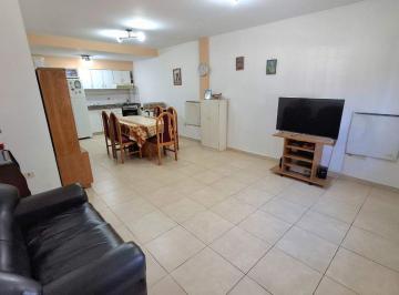 Departamento · 49m² · 2 Ambientes · PH Al Frente 2 Ambientes Venta Valentin Alsina