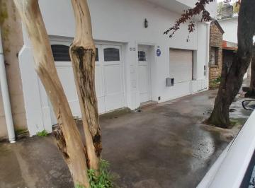 PH · 69m² · 2 Ambientes · PH de 2 Ambientes a Reciclar en Barrio Nueva Pompeya