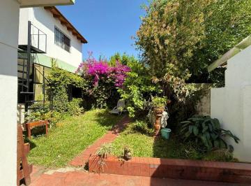 Casa · 80m² · 4 Ambientes · Venta Casa 4 Amb. Ramos Mejía con Jardín y Terraza