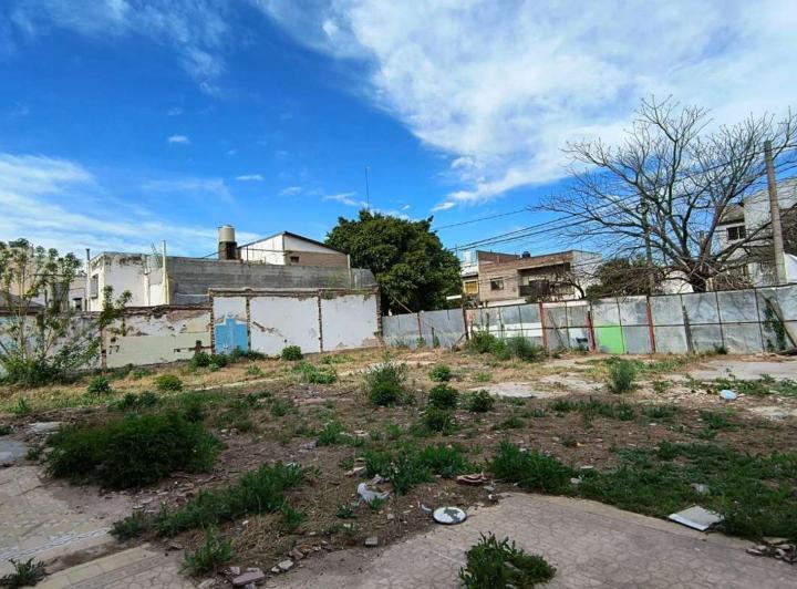 Terreno · 673m²