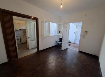 PH · 44m² · 4 Ambientes · PH en Venta de 2 Dorm - La Plata Centro