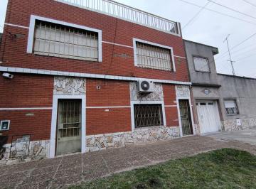 Casa · 164m² · 7 Ambientes · Venta Casa Lote Propio Ideal 2 Familias