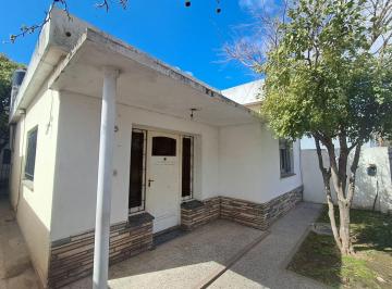 Casa · 80m² · 4 Ambientes · Venta Casa 4 Ambientes Hurlingham