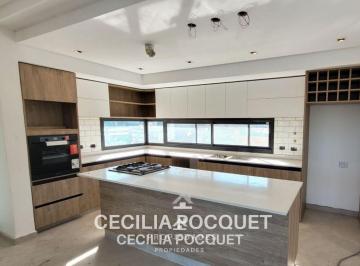 Casa · 270m² · 6 Ambientes · 2 Cocheras · Casa en Venta Barrio Principado Canning