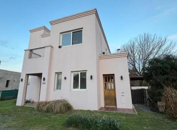 Casa · 200m² · 3 Ambientes · Casa en Venta en San Francisco