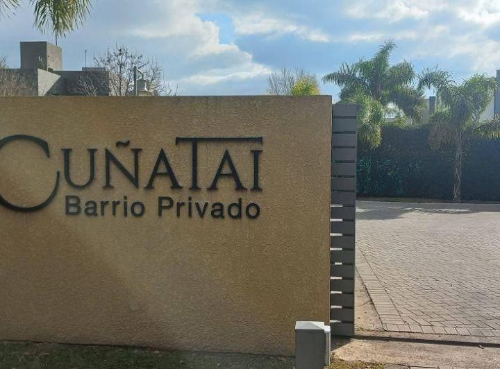 Casa · 160m² · 6 Ambientes · 1 Cochera
