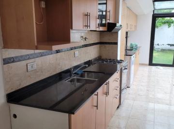 PH · 3 Dormitorios · 1 Cochera · Alquiler Excelente Triplex Zona Cumelen
