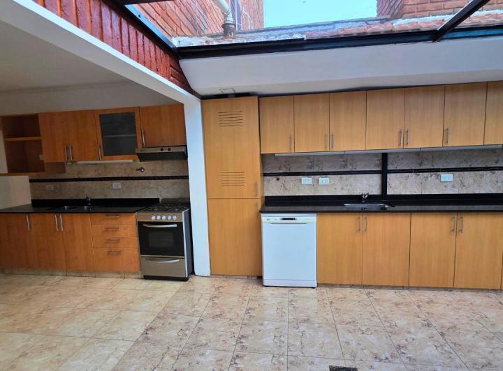 PH · 120m² · 6 Ambientes · 1 Cochera