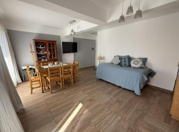 Departamento · 32m² · 1 Ambiente · Monoambiente Luminoso con Balcón Corrido en Venta en Parque Cha